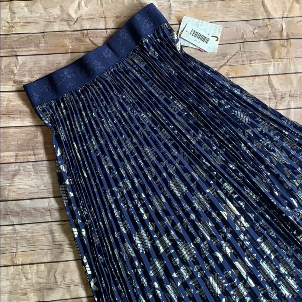 Pleated Skirt - Blue & silver NWT